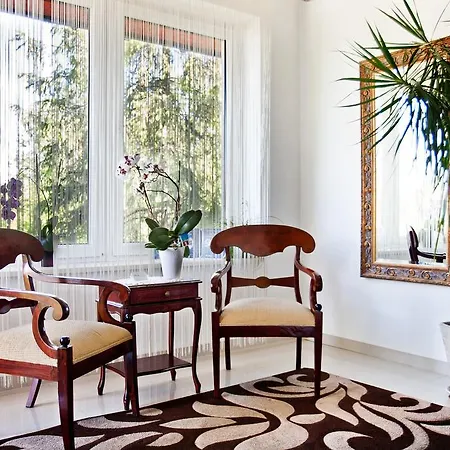 Park ベッド・アンド・ブレックファスト ブコビナ・タトシャンスカ