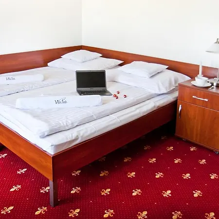 Park Bed & Breakfast 3*