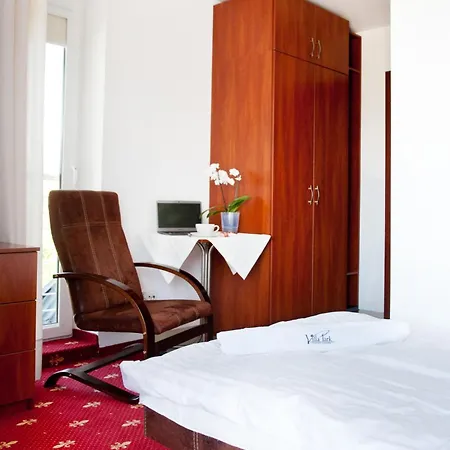 Park Bed & Breakfast 3*